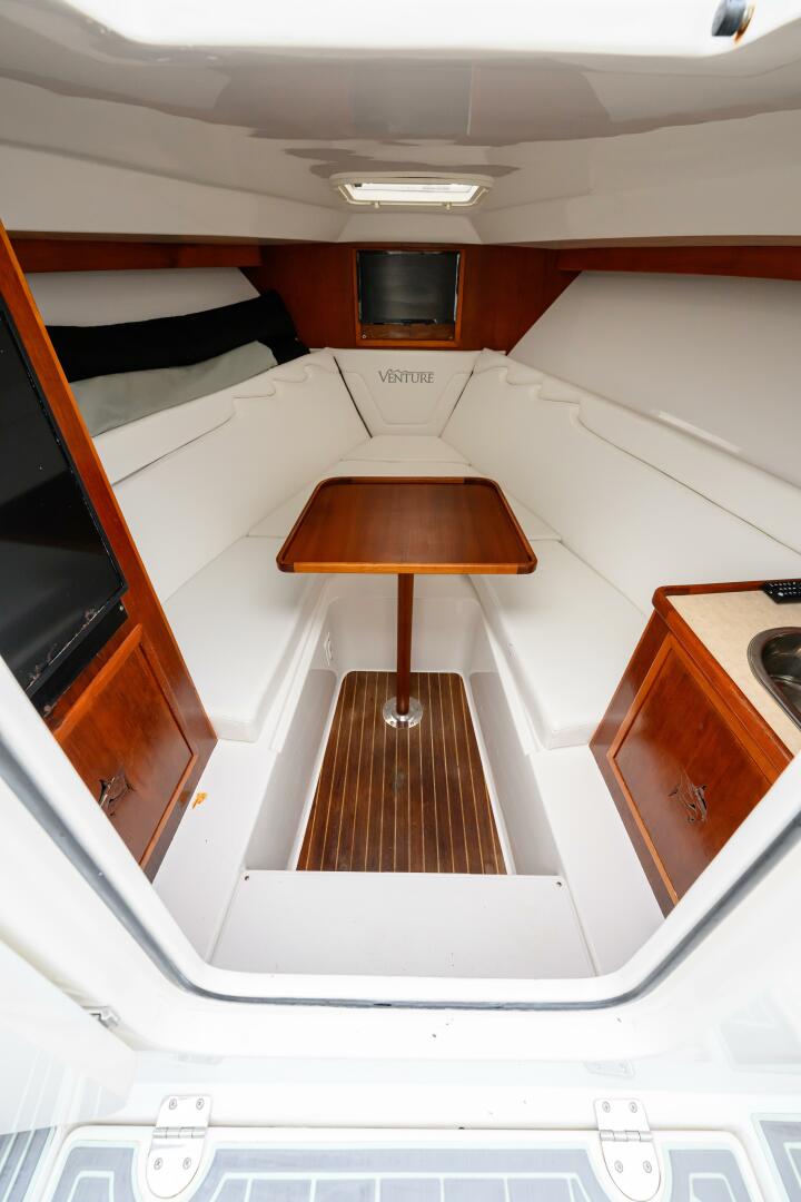39ft Venture Yacht For Sale
