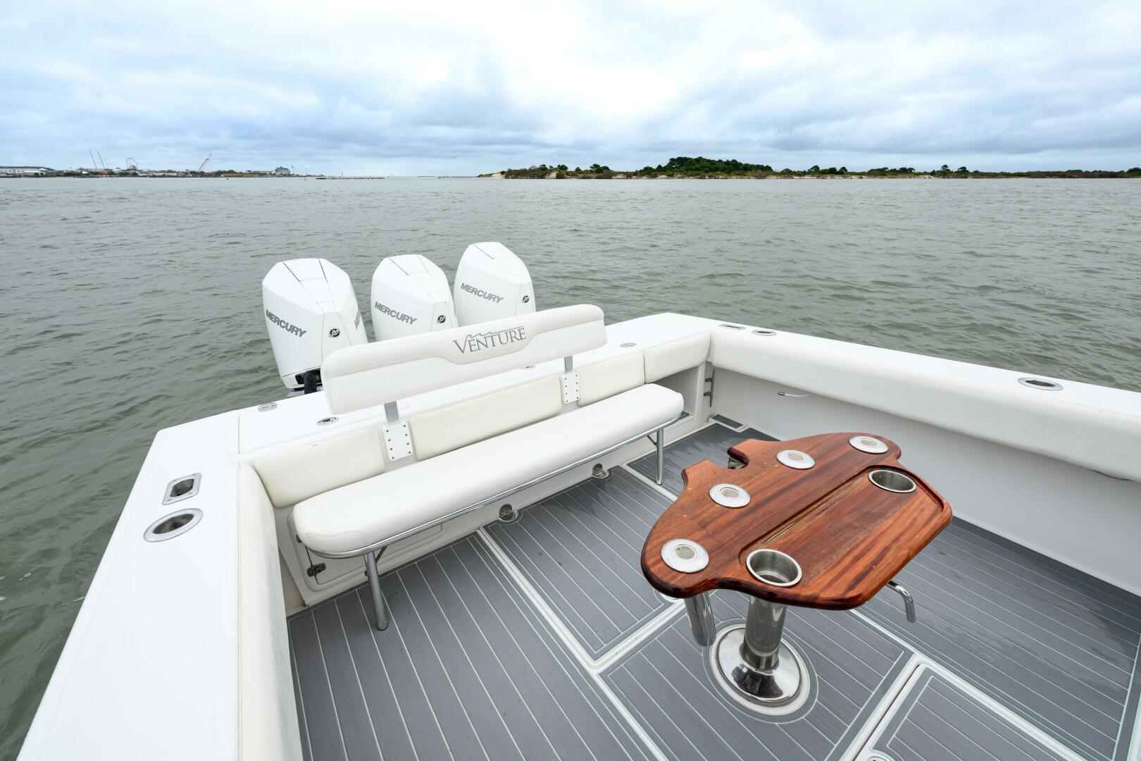 39ft Venture Yacht For Sale