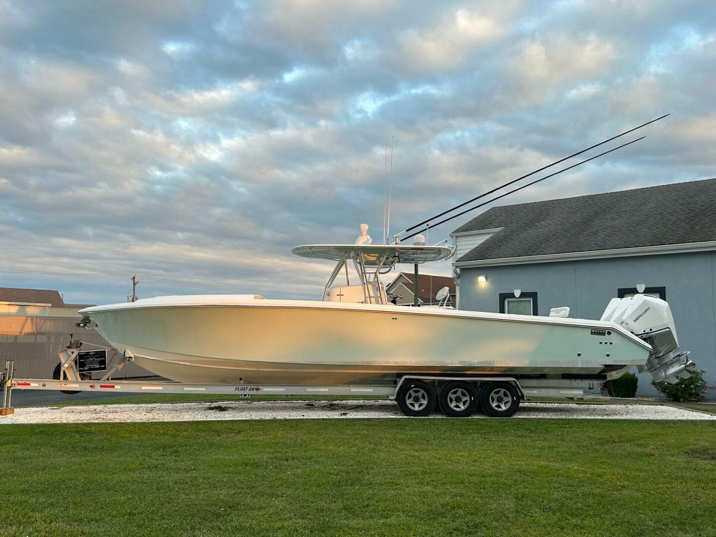 39ft Venture Yacht For Sale