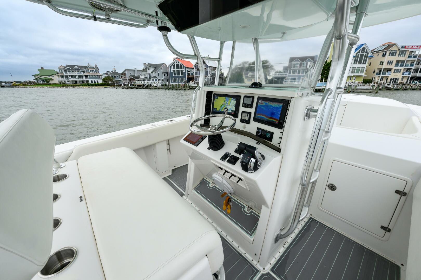39ft Venture Yacht For Sale
