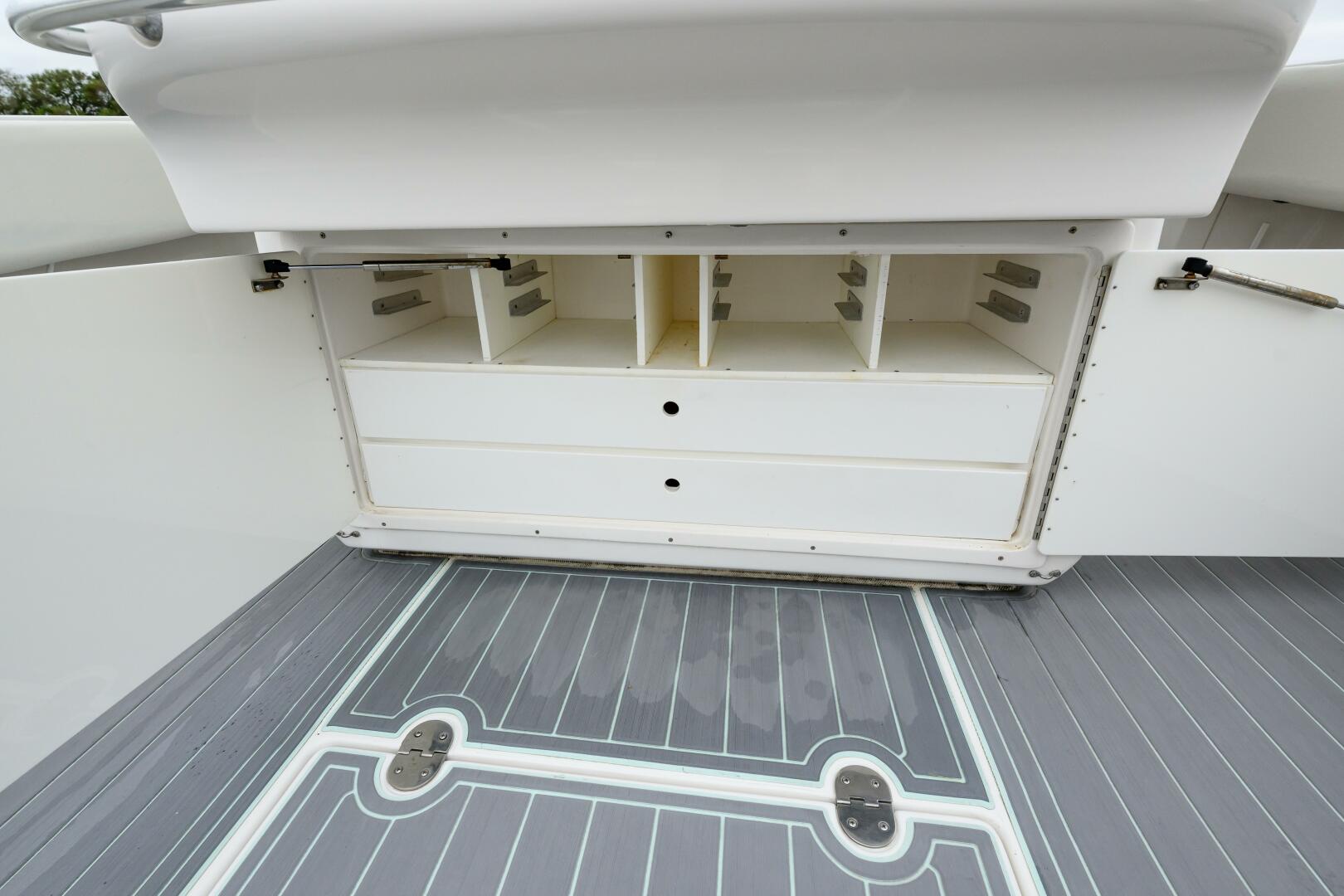 39ft Venture Yacht For Sale