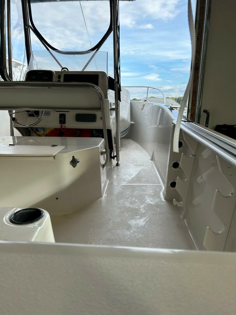 Fish Stalker 20ft Pro Line Yacht For Sale