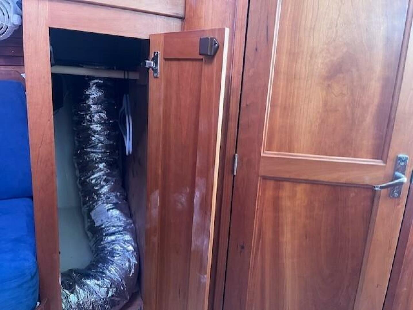 29ft Back Cove Yacht For Sale