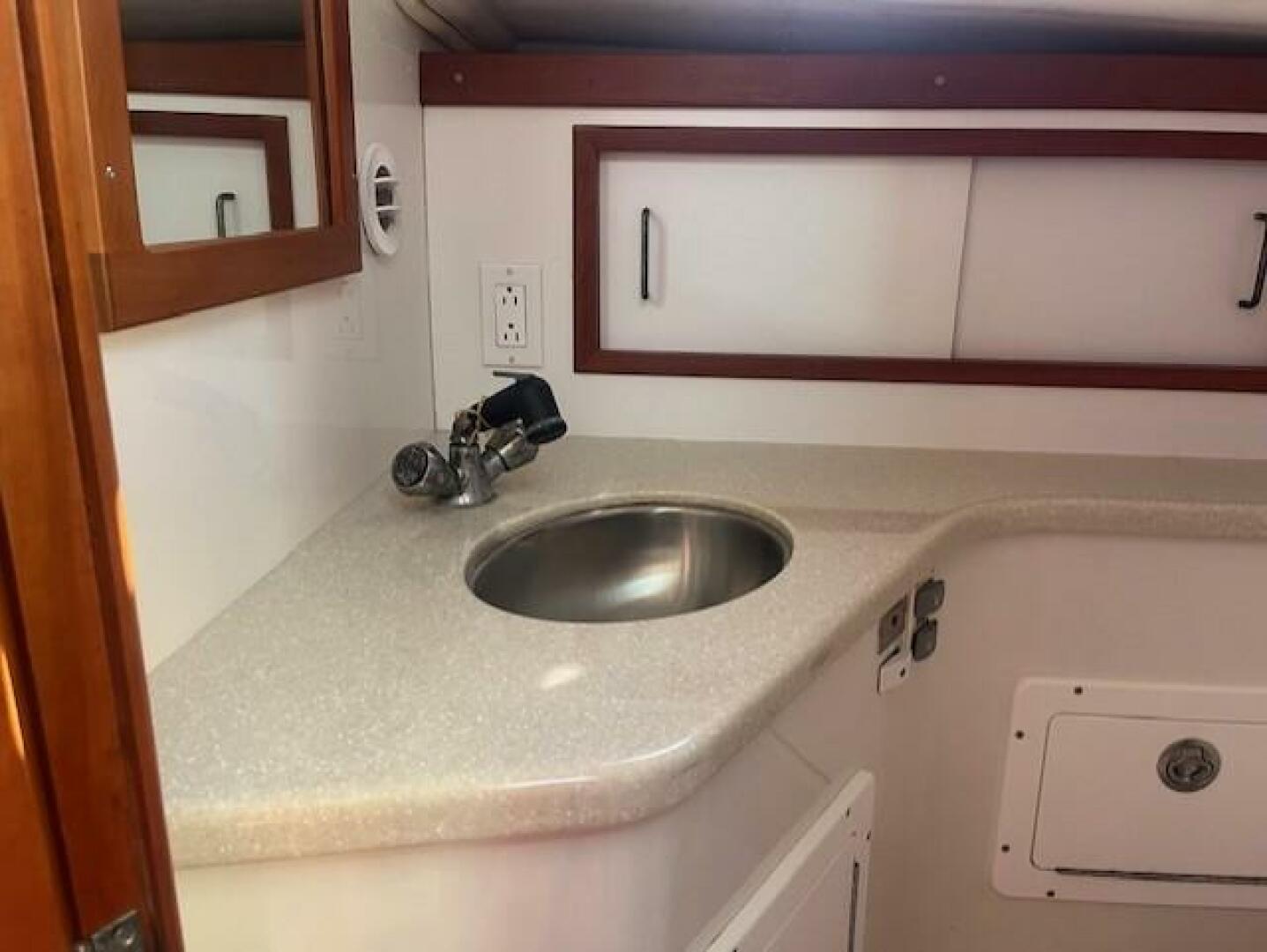 29ft Back Cove Yacht For Sale
