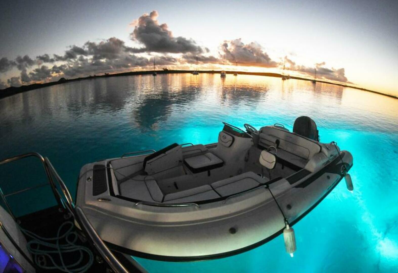 LONE STAR 130ft Hatteras Yacht For Sale