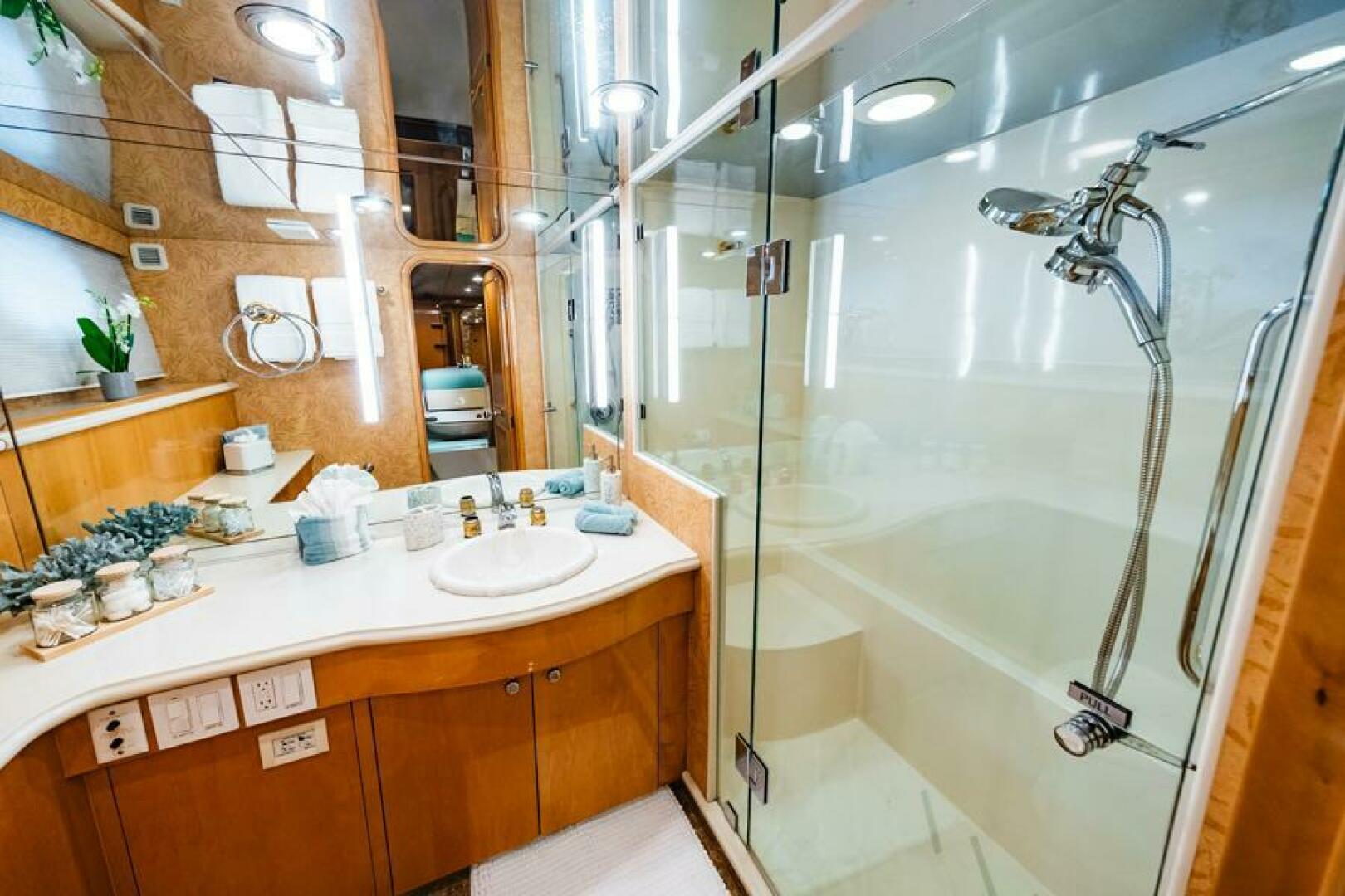 LONE STAR 130ft Hatteras Yacht For Sale