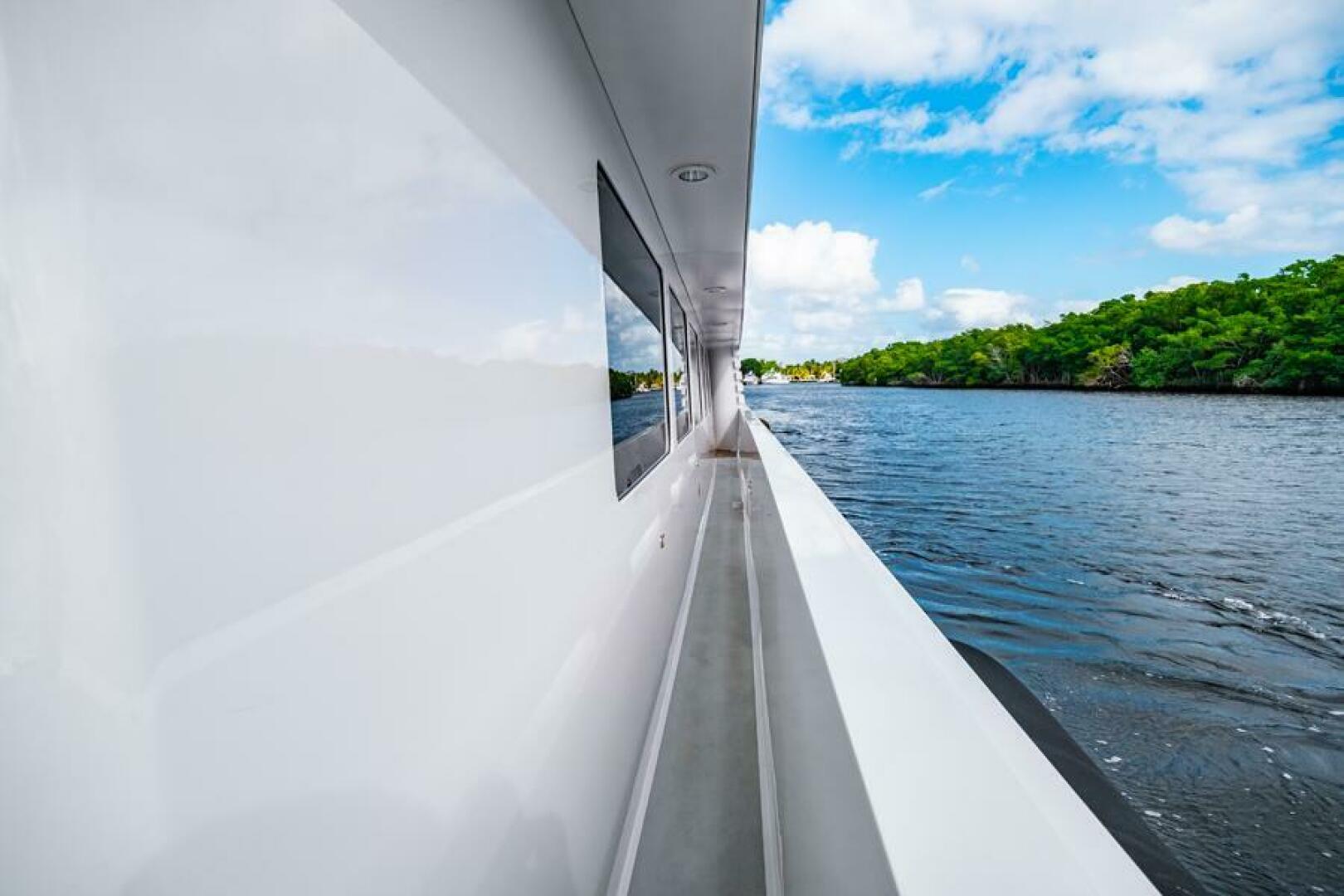 LONE STAR 130ft Hatteras Yacht For Sale