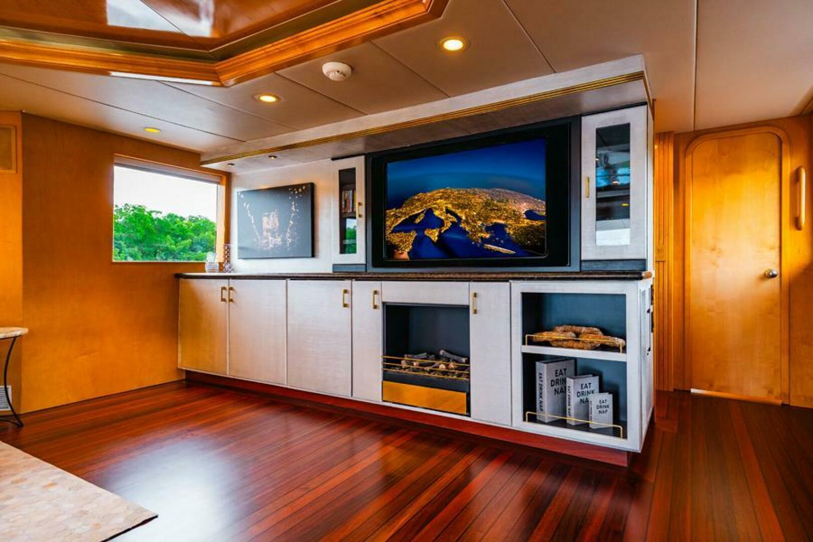 LONE STAR 130ft Hatteras Yacht For Sale