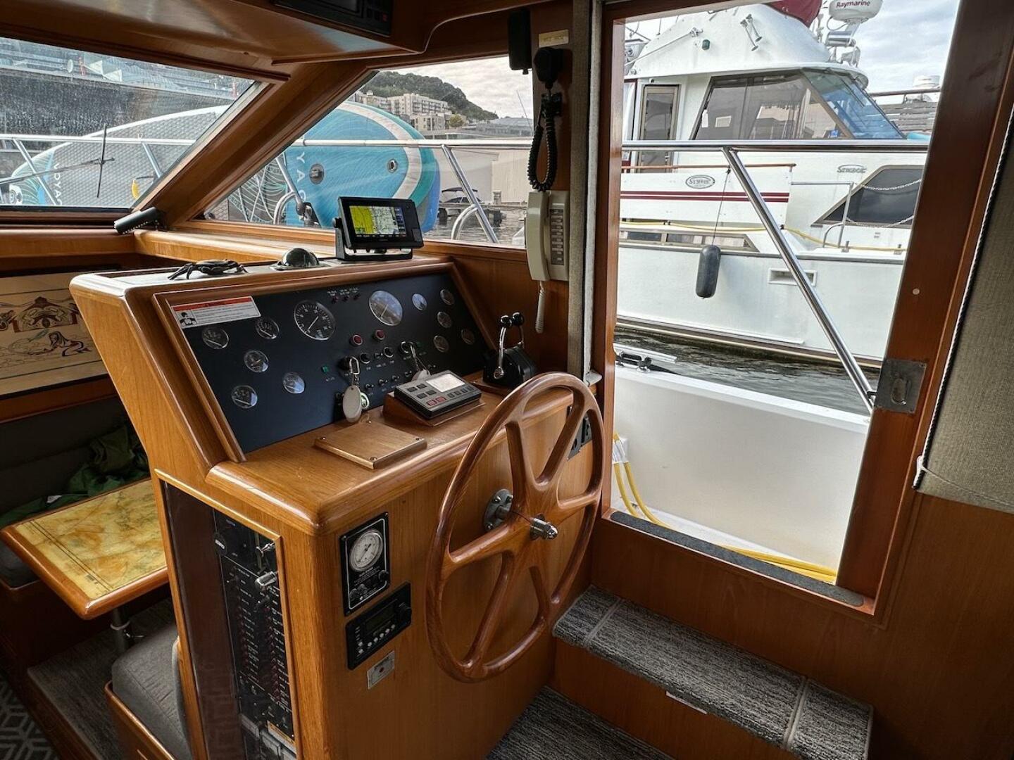 Rover 46ft Ocean Alexander Yacht For Sale
