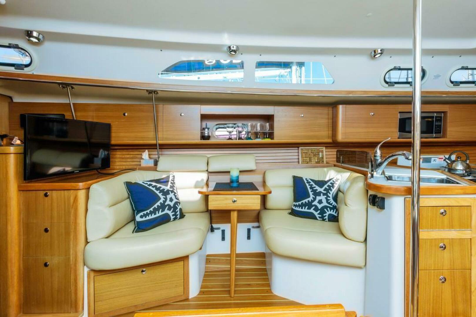 Kia Ora 38ft Catalina Yacht For Sale