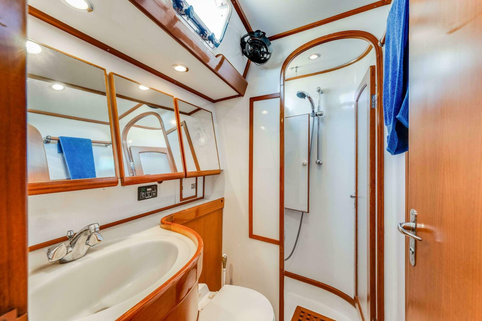 Perfect Symmetry 70ft Hylas Yacht For Sale