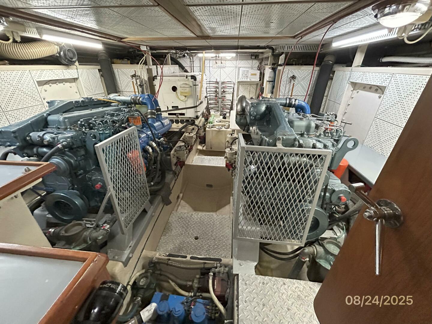 48' DeFever engine room aft