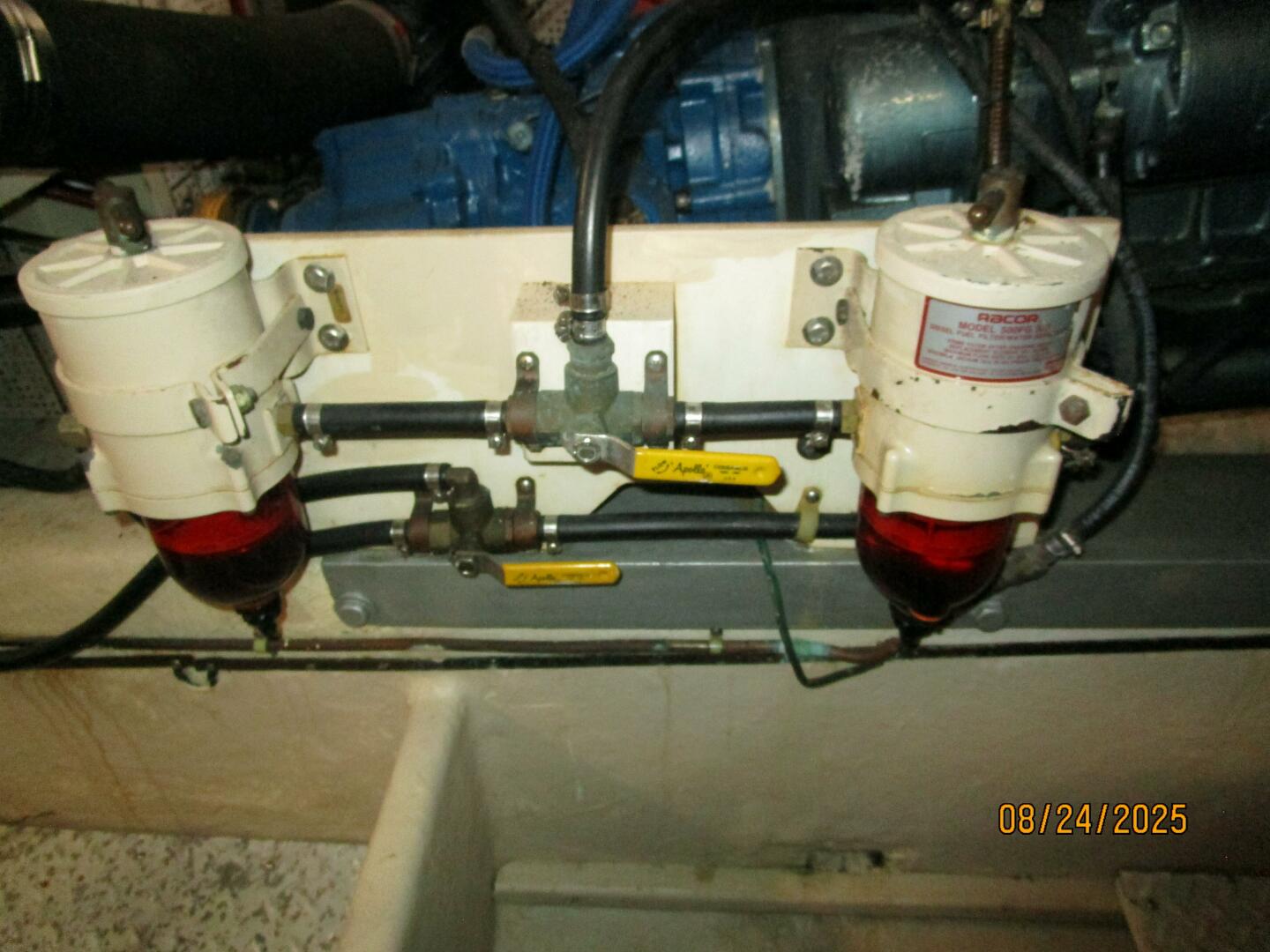 48' DeFever port Racor fuel filters