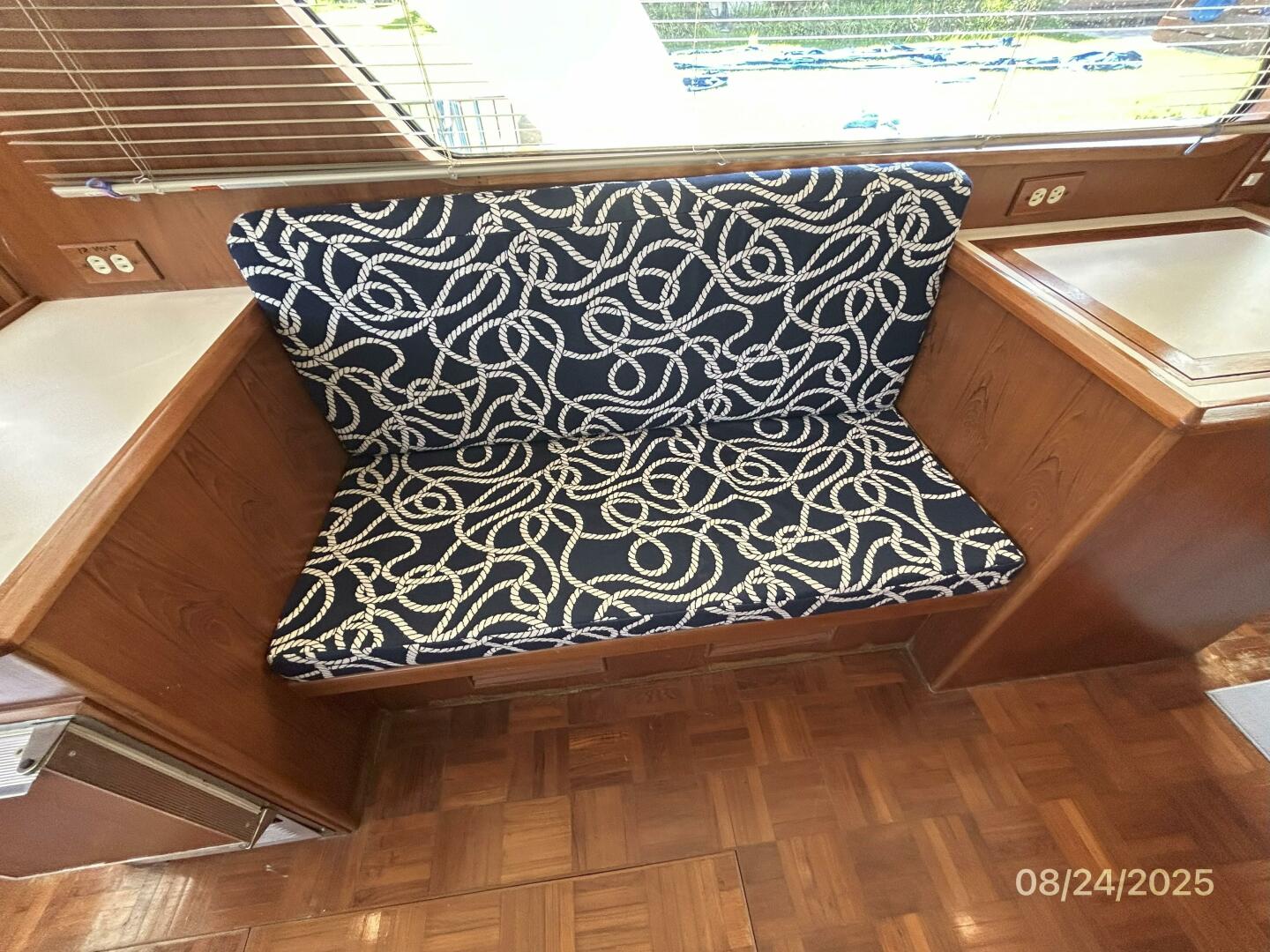 48' DeFever salon starboard seating