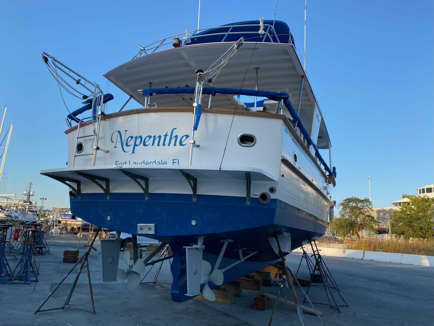 48' DeFever hauled out4