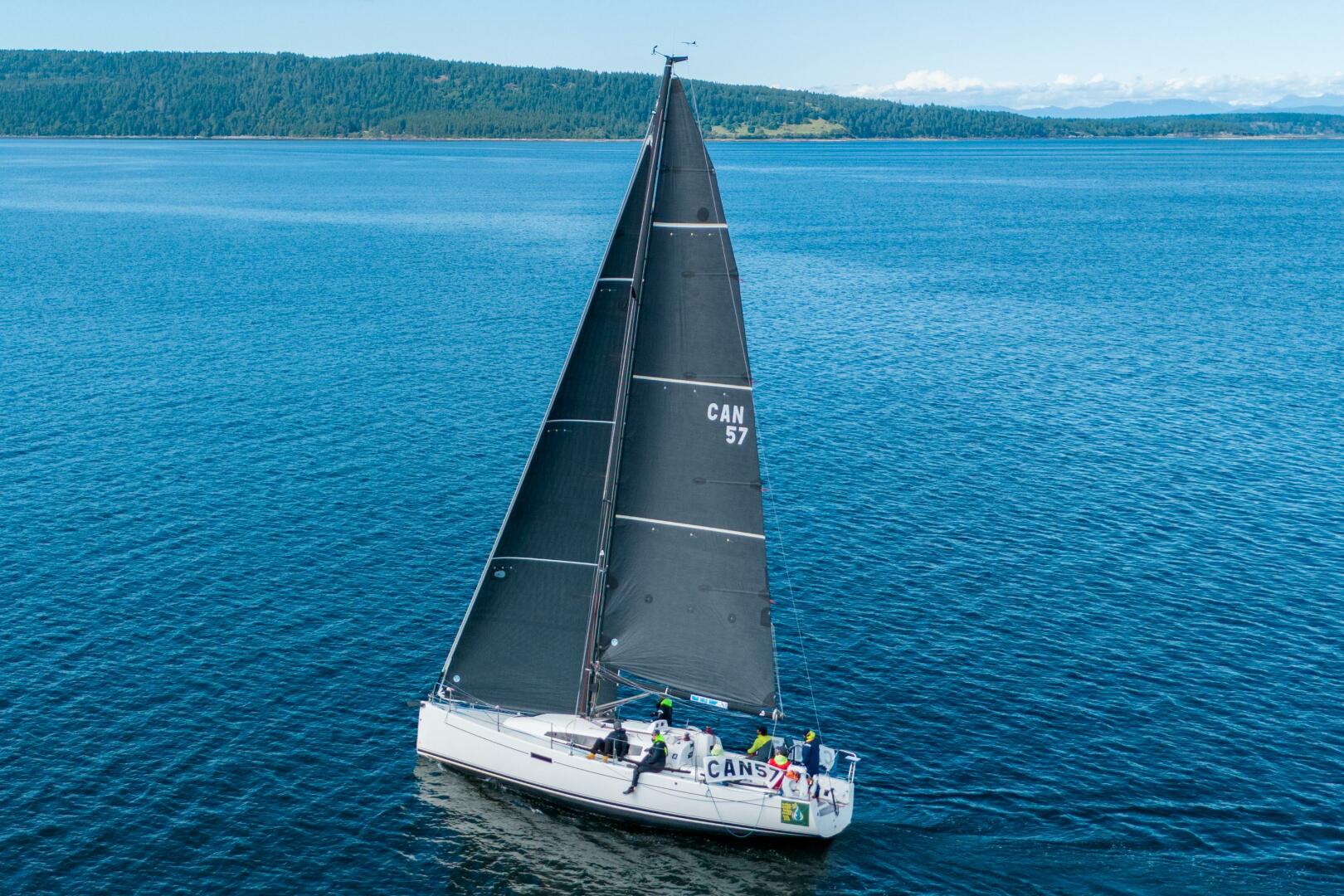 36ft J Boats Yacht For Sale