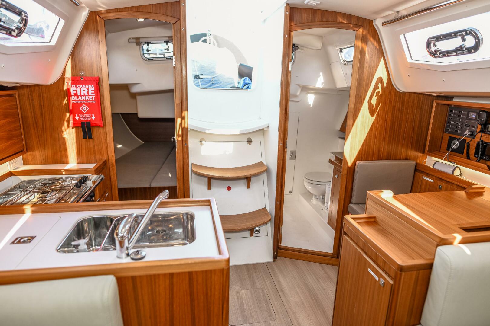 36ft J Boats Yacht For Sale