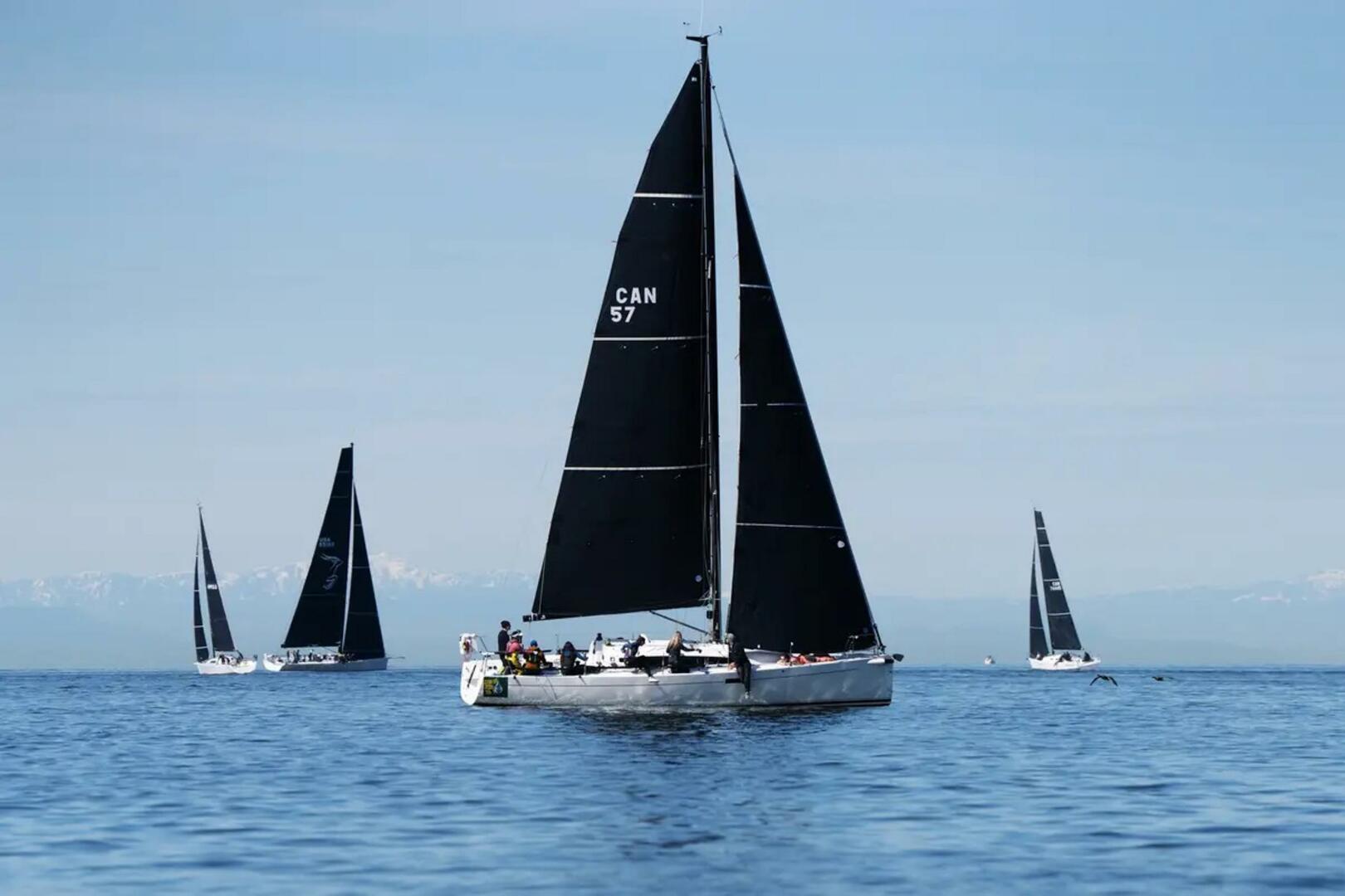 36ft J Boats Yacht For Sale