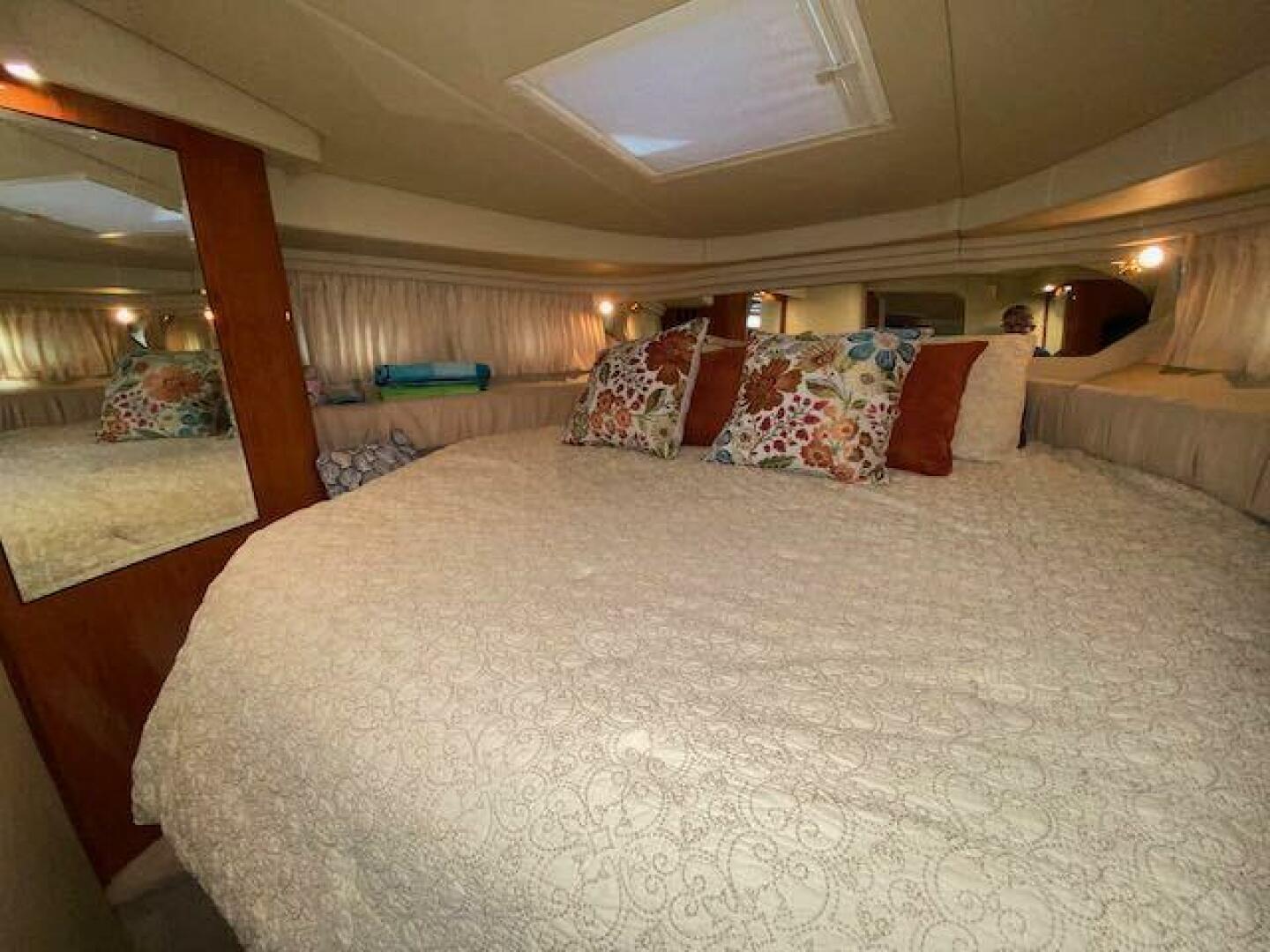 38ft Sea Ray Yacht For Sale