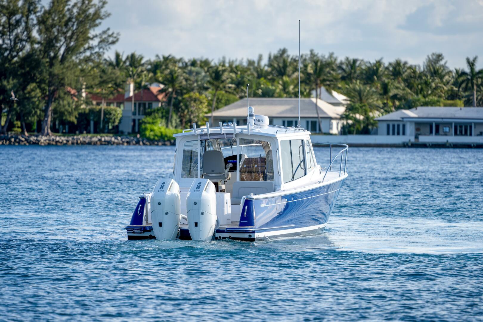 38ft MJM Yacht For Sale