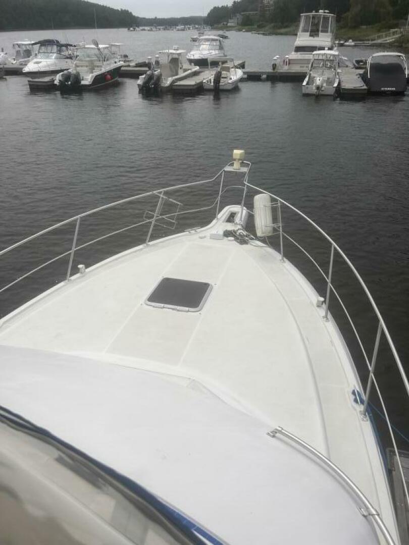 SEA DELIVERY 35ft Carver Yacht For Sale