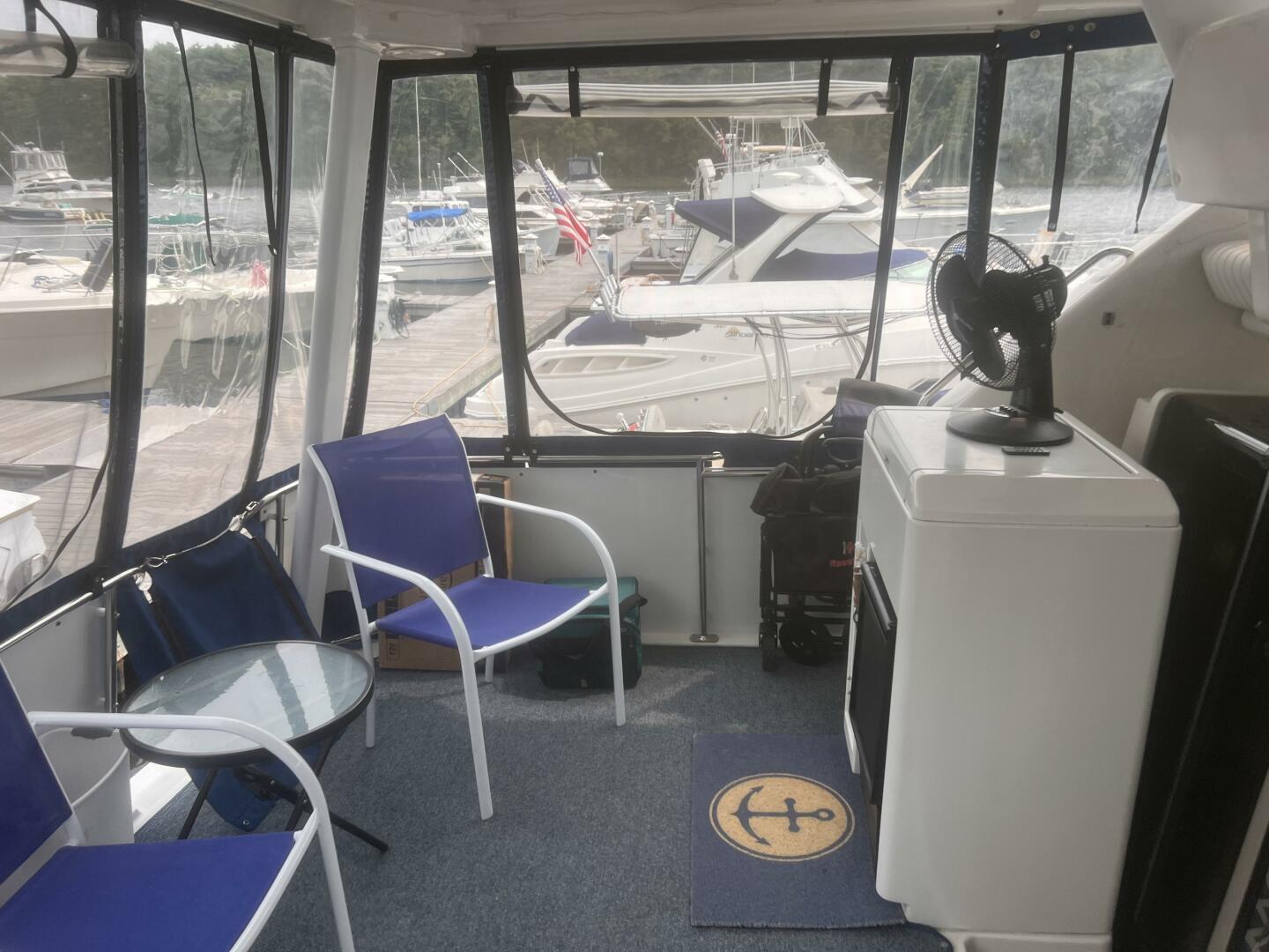 SEA DELIVERY 35ft Carver Yacht For Sale