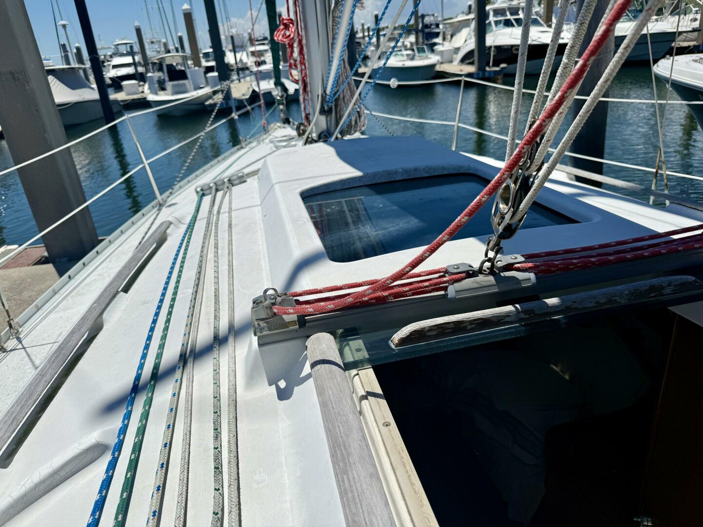 Incorrigible 31ft Beneteau Yacht For Sale
