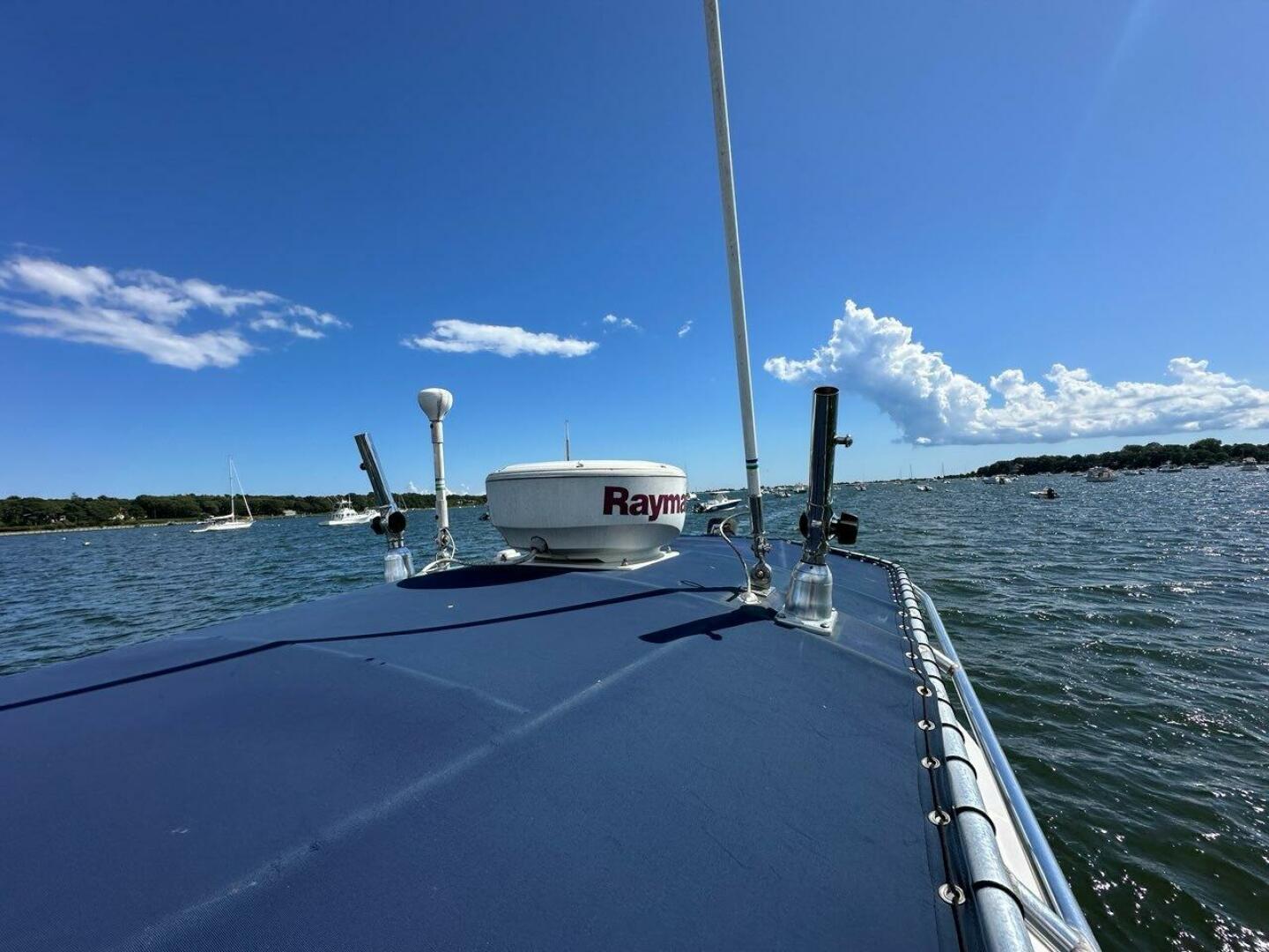 Le Bateau 24ft Edgewater Yacht For Sale