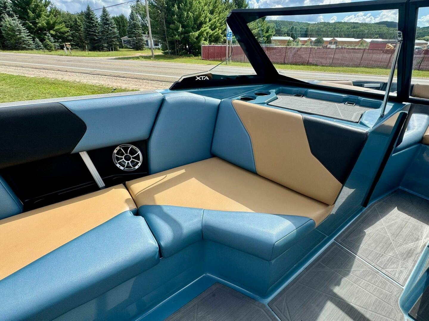 24ft ATX Surf Boats Yacht For Sale