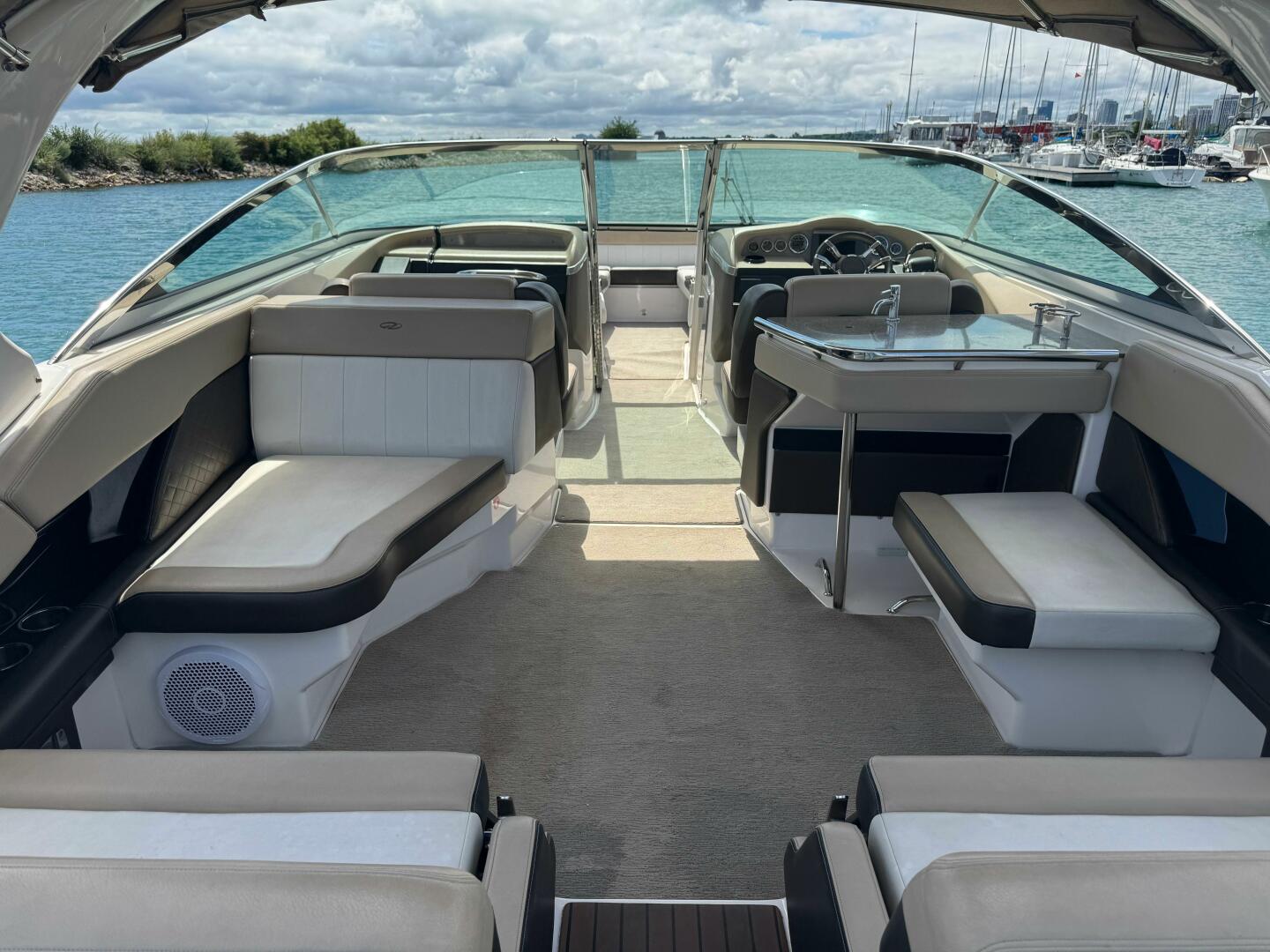 32ft Regal Yacht For Sale