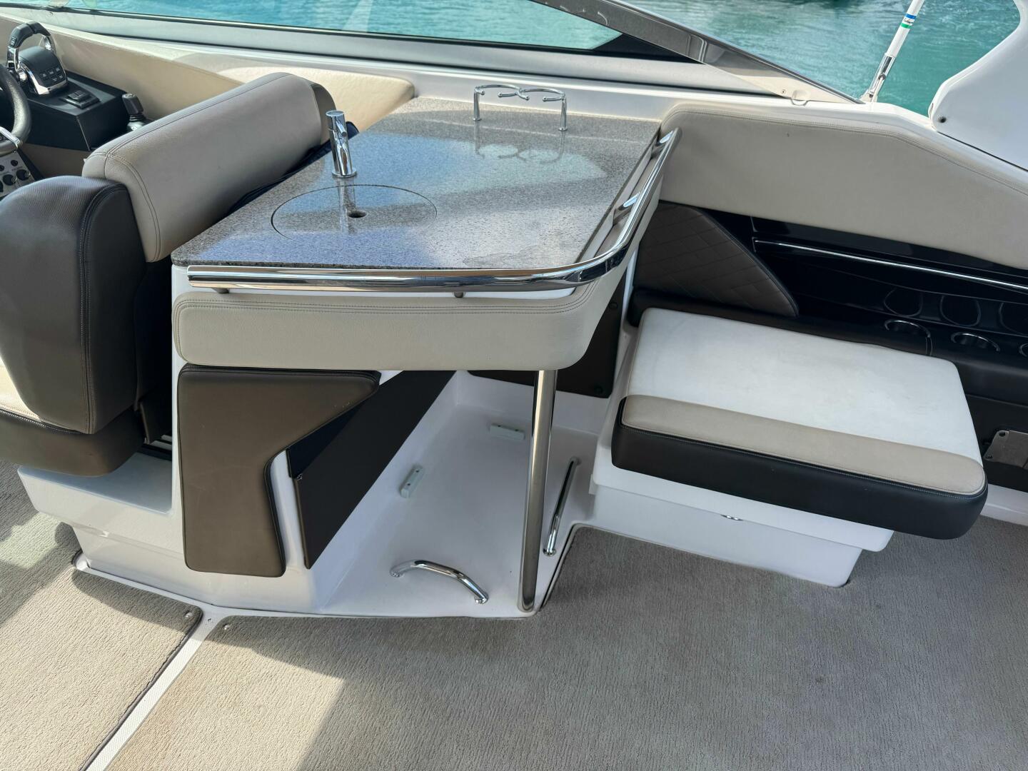 32ft Regal Yacht For Sale
