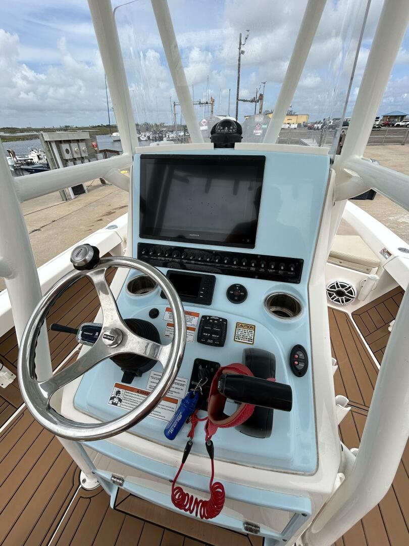 24ft Pathfinder Yacht For Sale