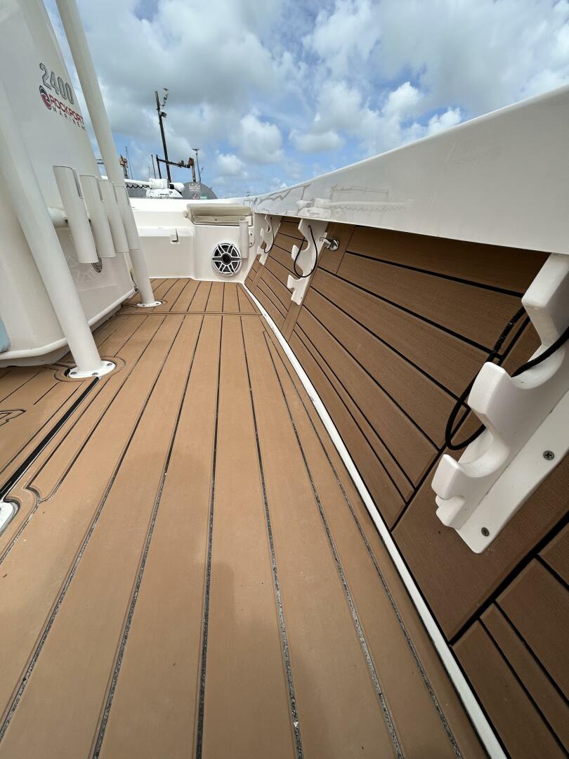 24ft Pathfinder Yacht For Sale