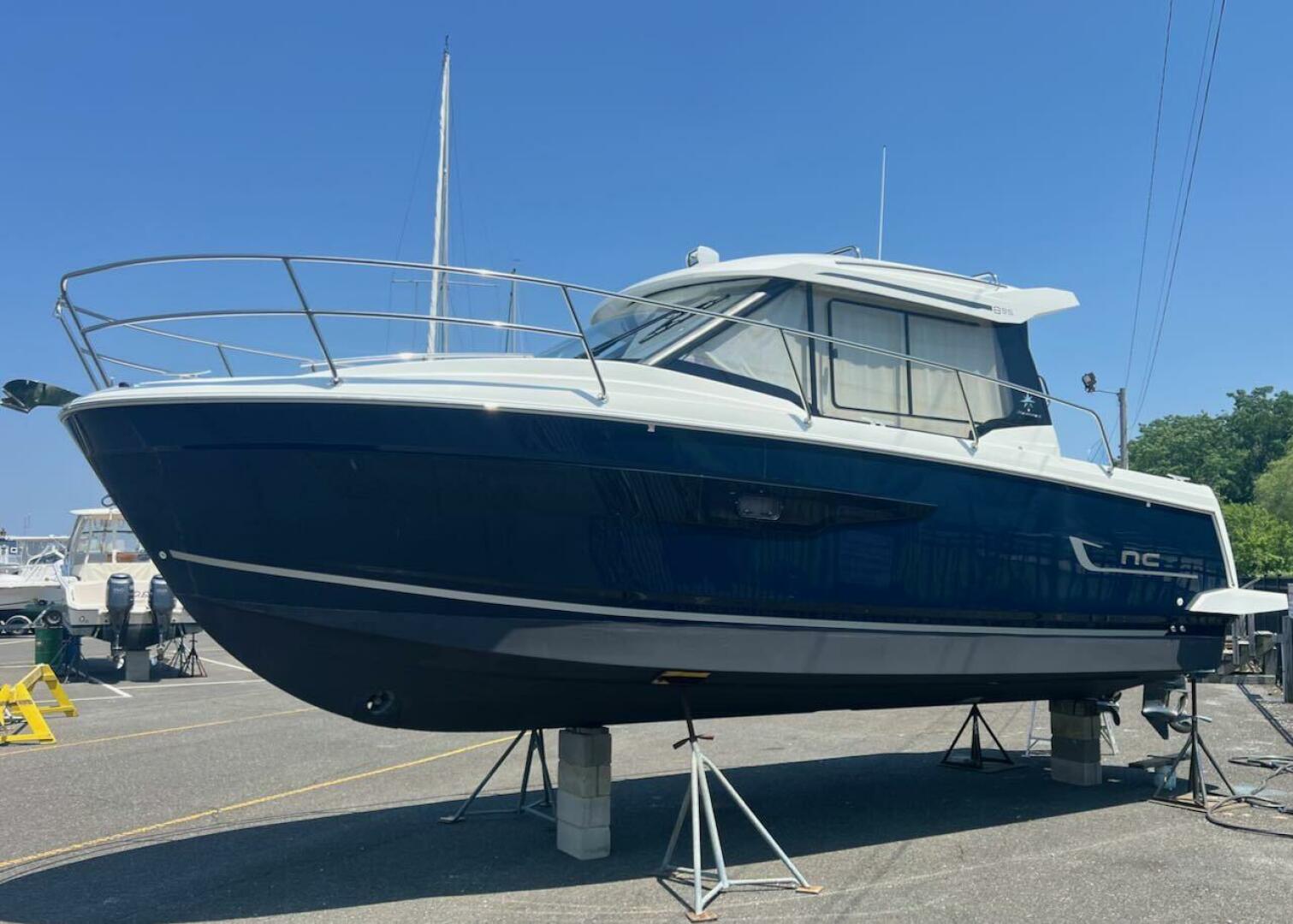 PISCES 29ft Jeanneau Yacht For Sale