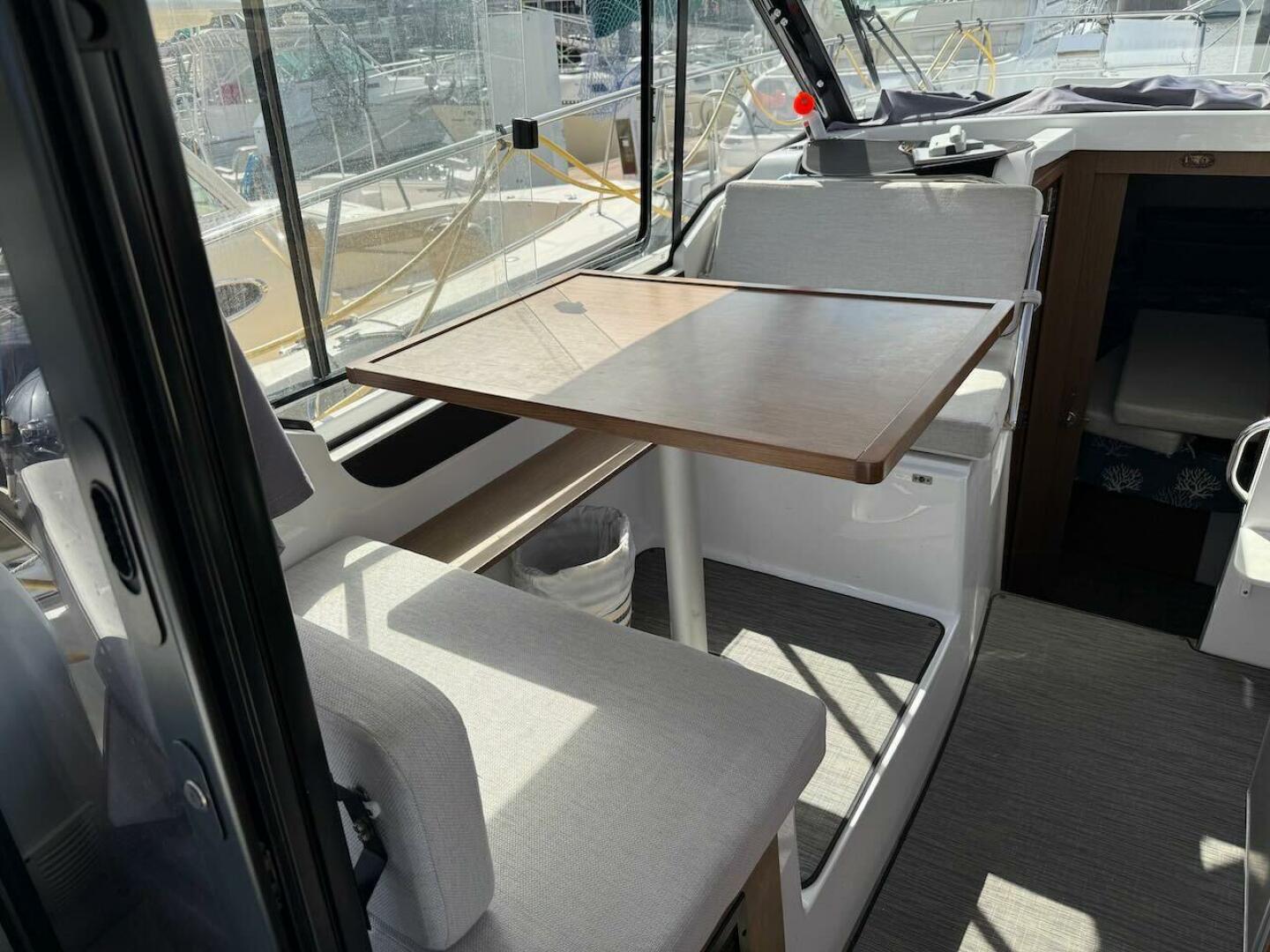 PISCES 29ft Jeanneau Yacht For Sale