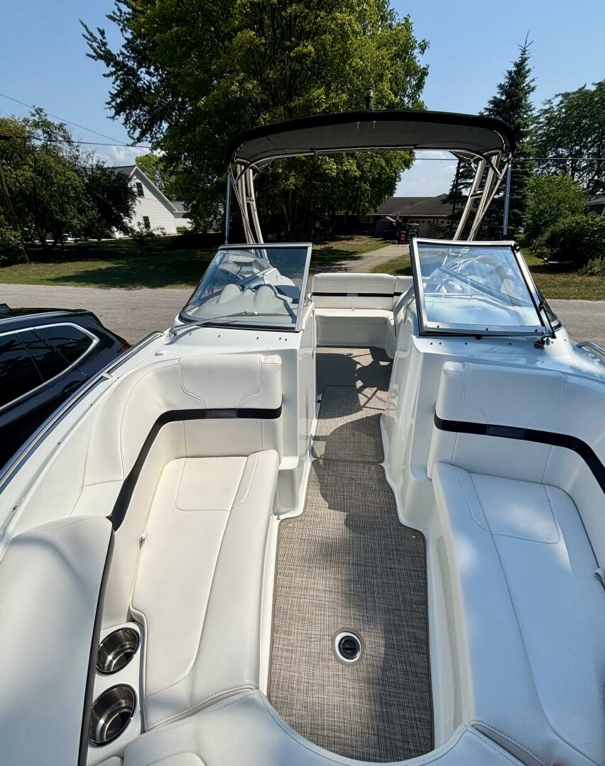 24ft Formula Yacht For Sale