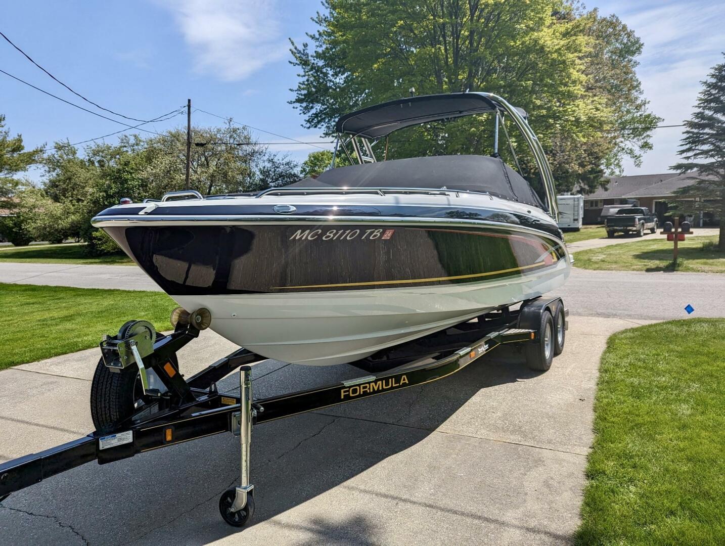 24ft Formula Yacht For Sale