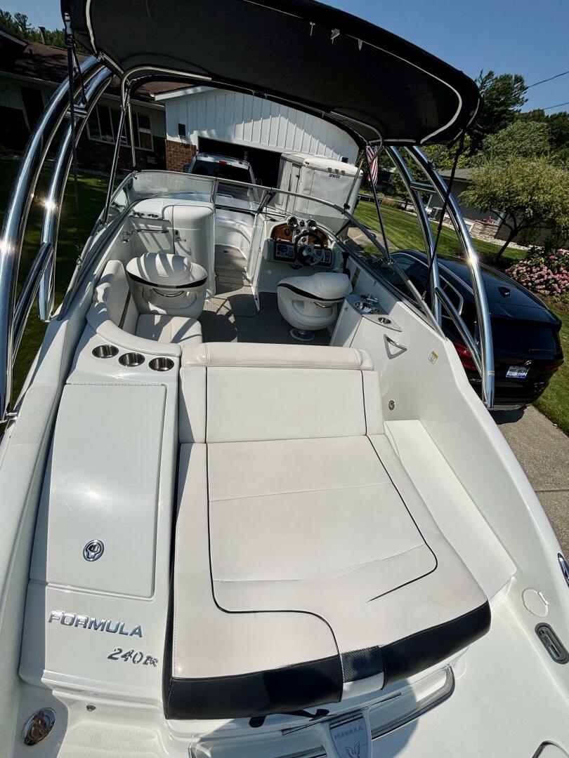 24ft Formula Yacht For Sale