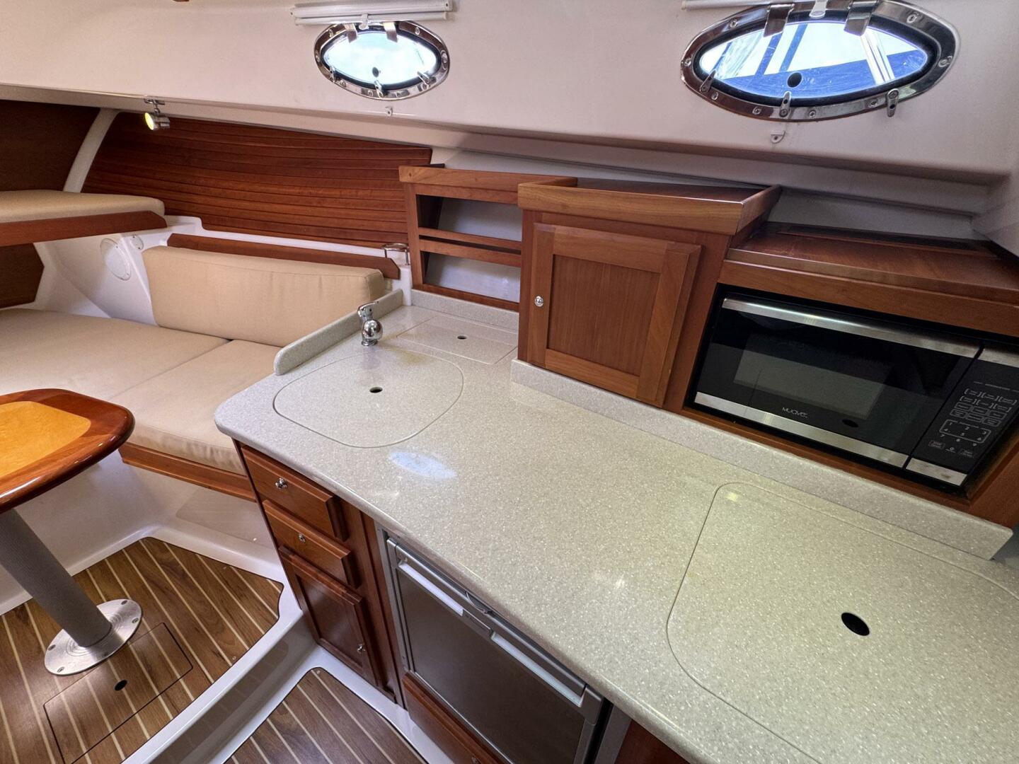 Mary Time 30ft Back Cove Yacht For Sale