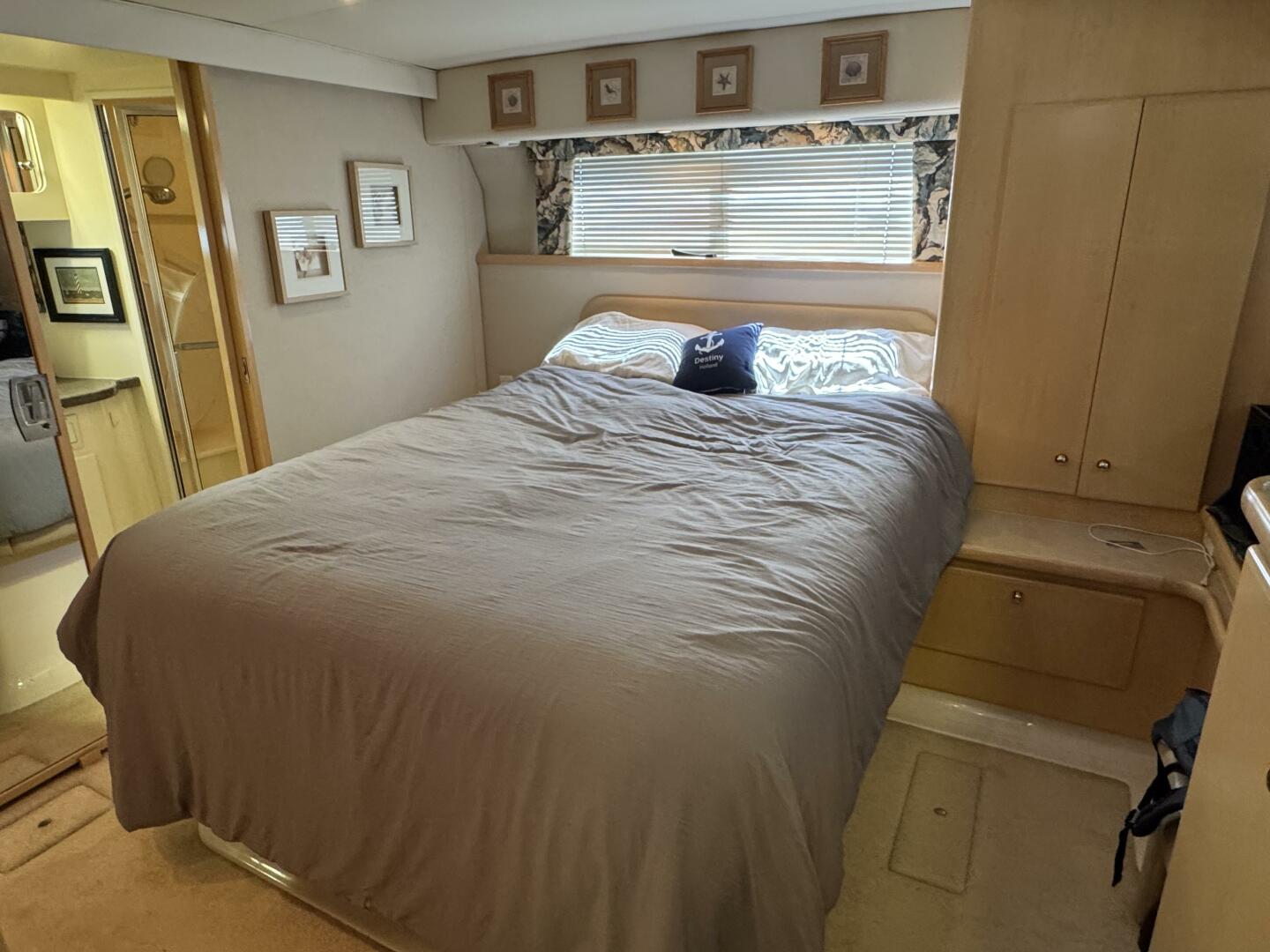 44ft Carver Yacht For Sale