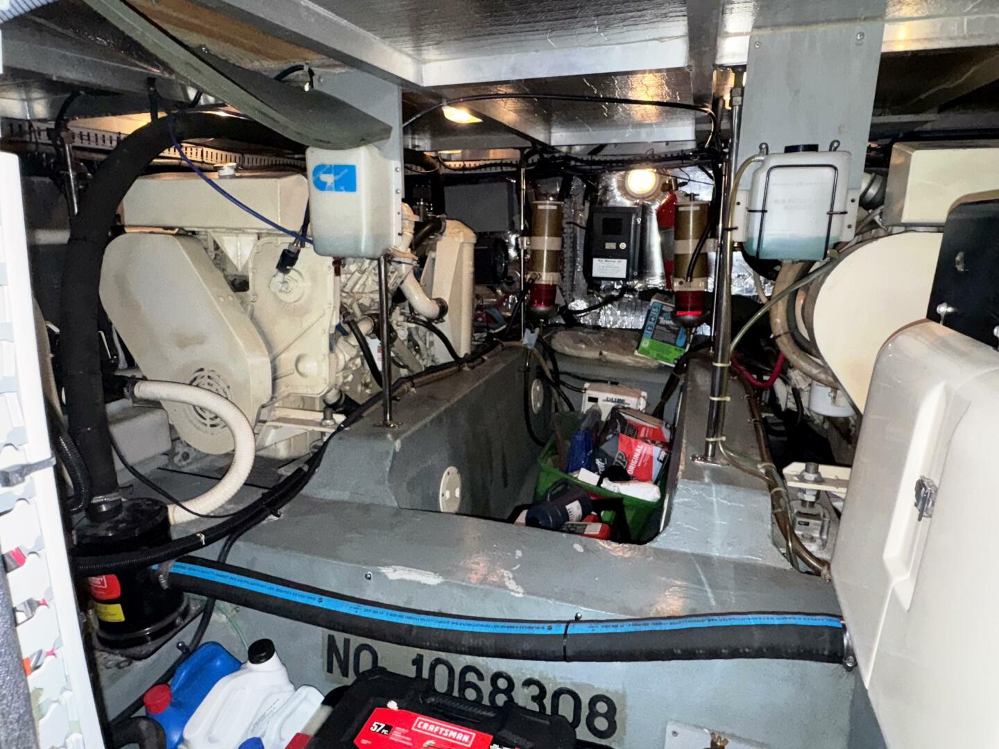 44ft Carver Yacht For Sale