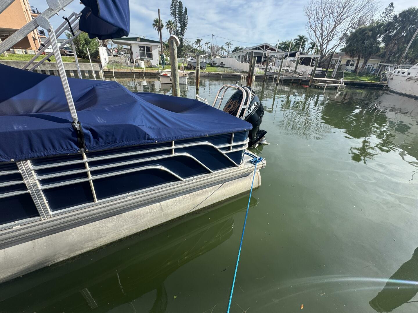 26ft Leisurecraft Yacht For Sale