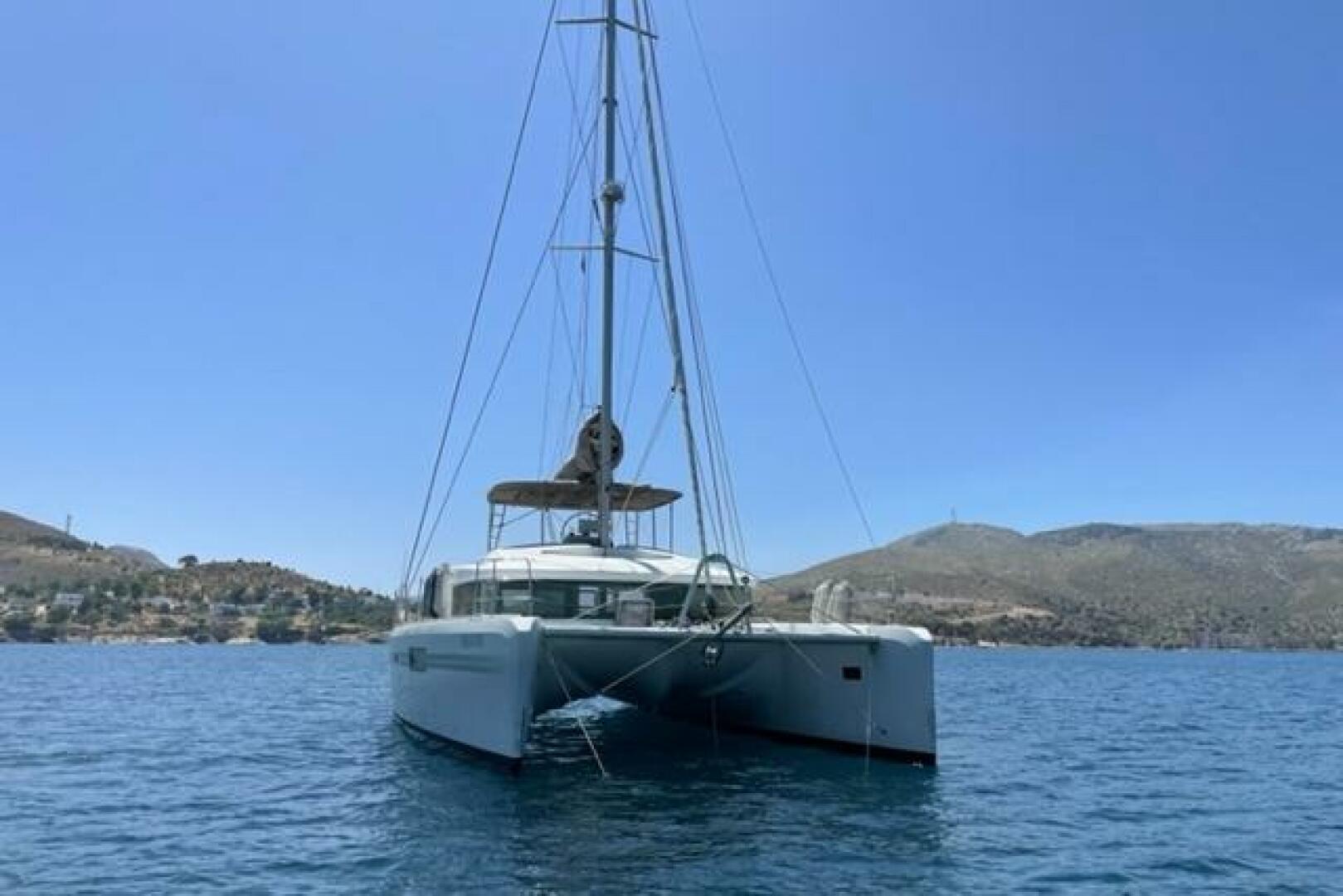 52ft Lagoon Yacht For Sale