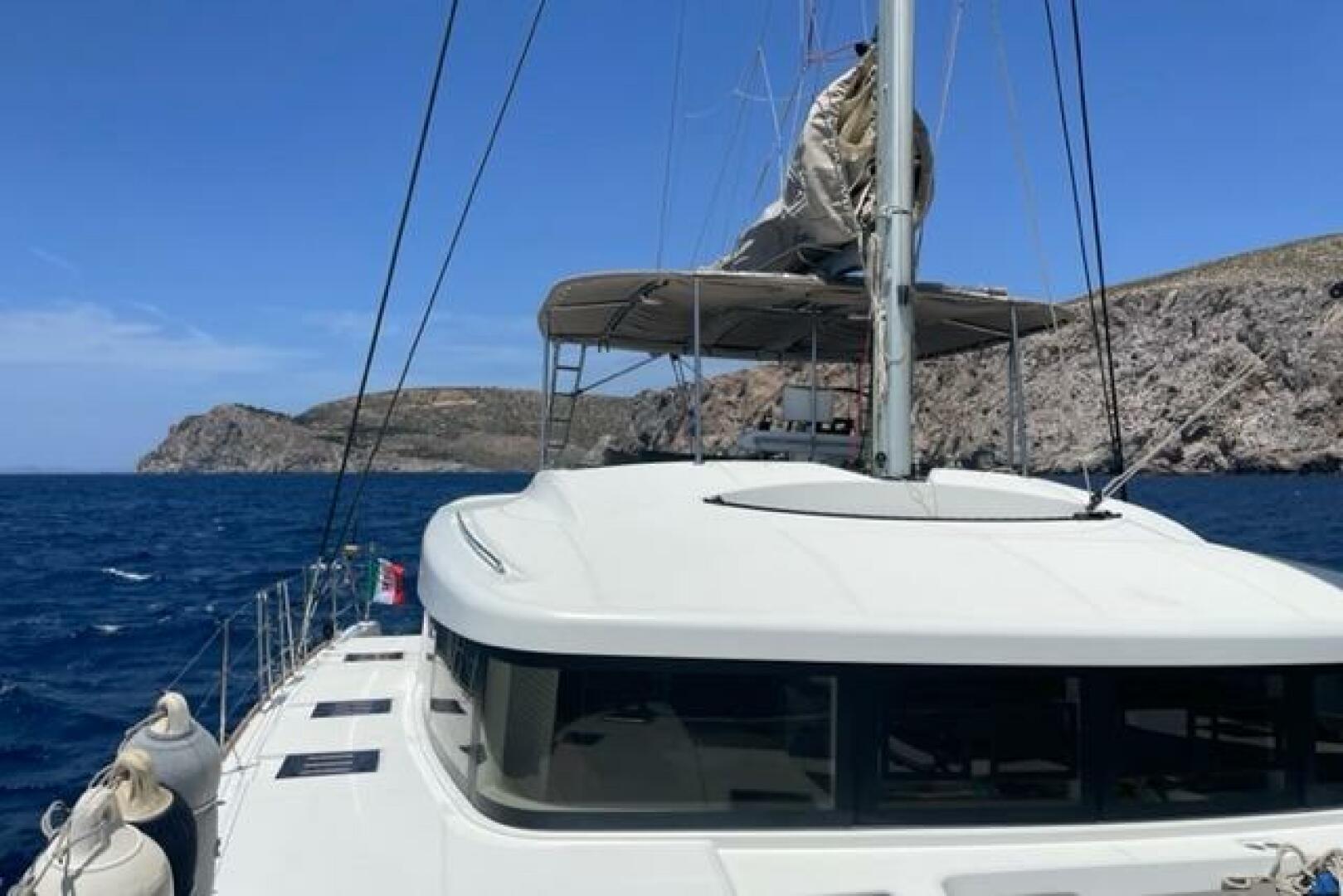 52ft Lagoon Yacht For Sale