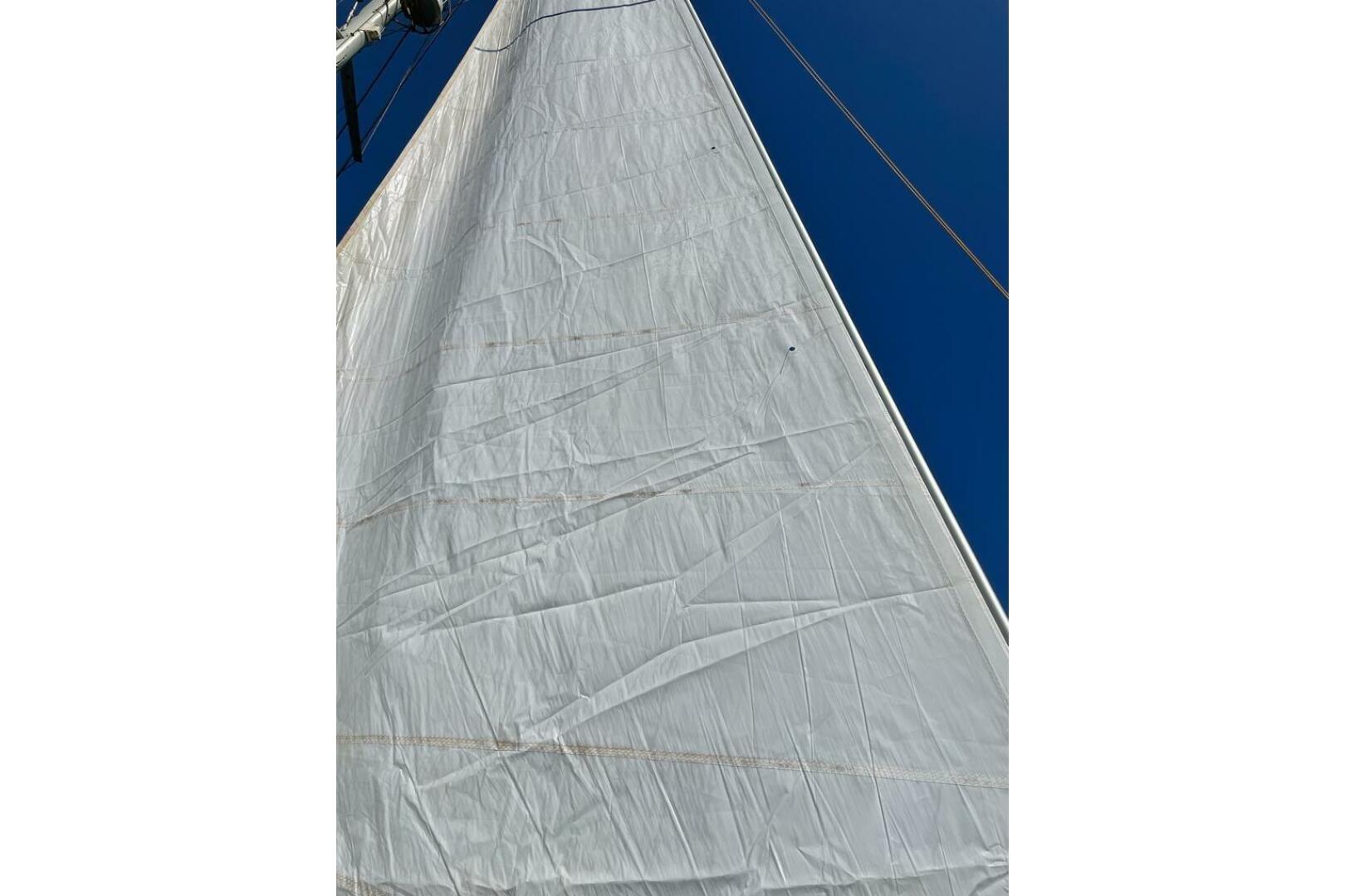 52ft Lagoon Yacht For Sale