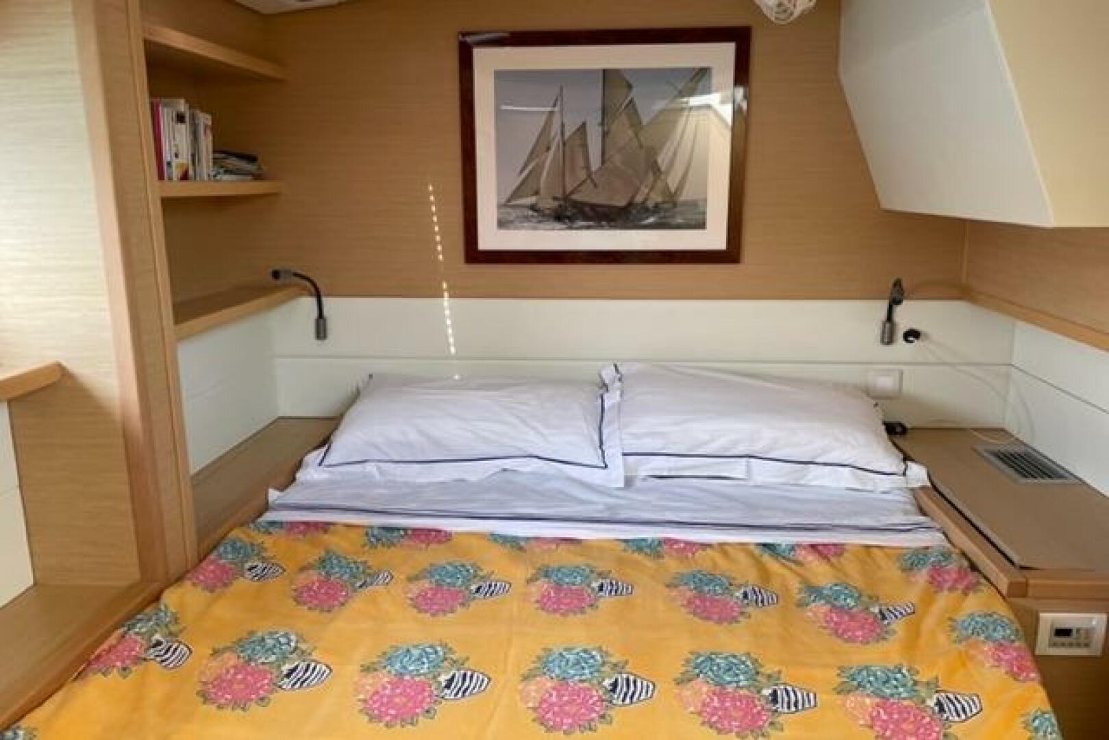 52ft Lagoon Yacht For Sale