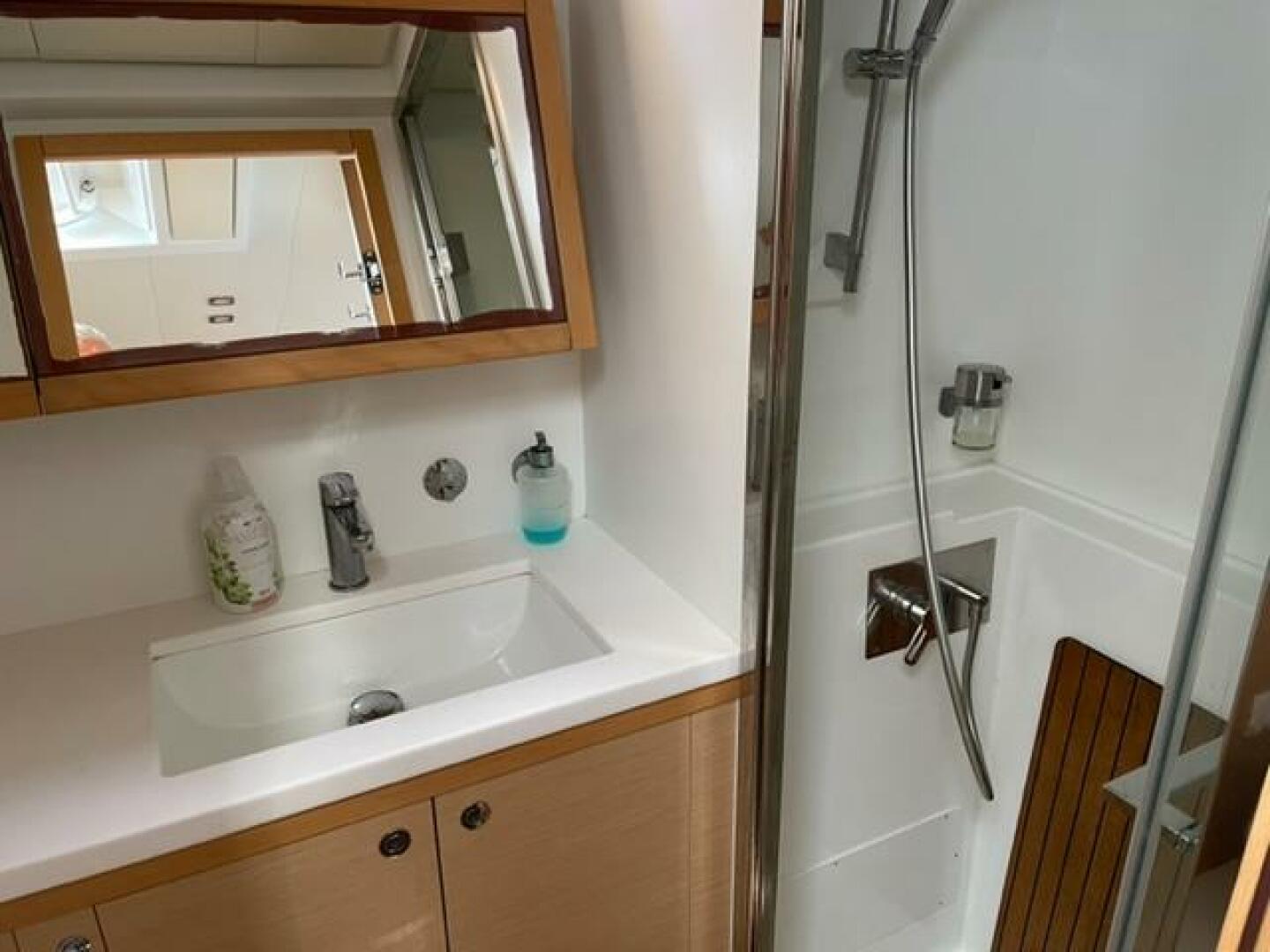 52ft Lagoon Yacht For Sale