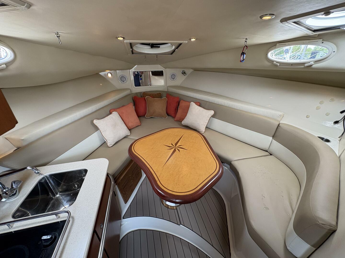 2009 Wellcraft 340 Coastal 