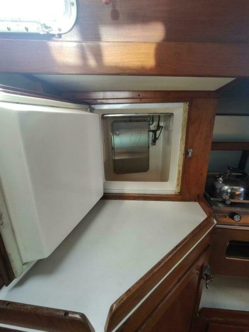 Vi 44ft Alden Yacht For Sale