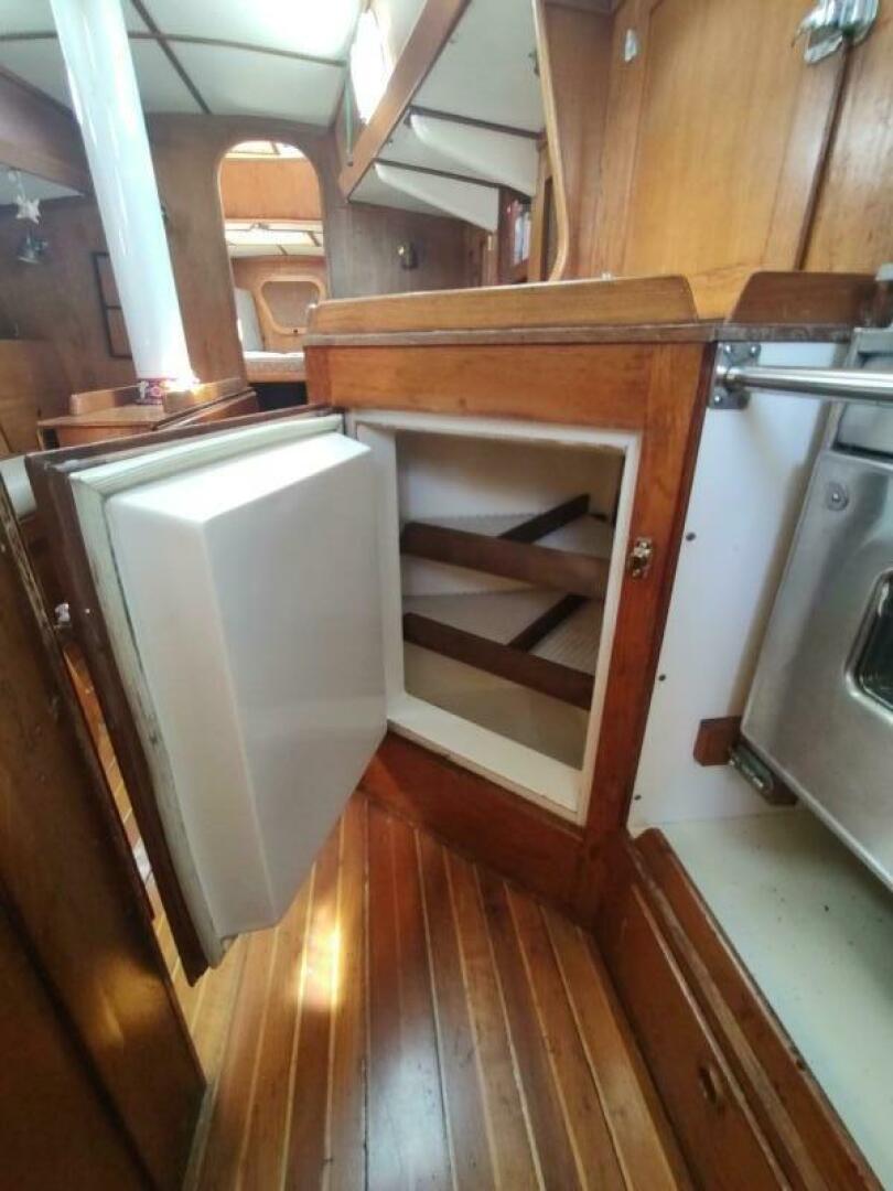 Vi 44ft Alden Yacht For Sale